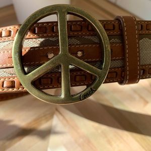 Coach signature C Logo Peace Sign Belt Med.
